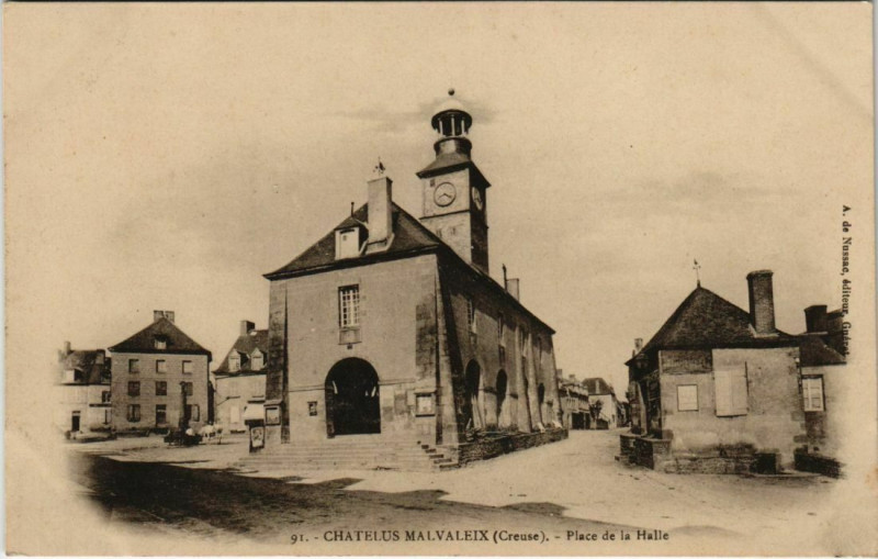 Carte postale ancienne Chatelus Malvaleix Place de la Halle France