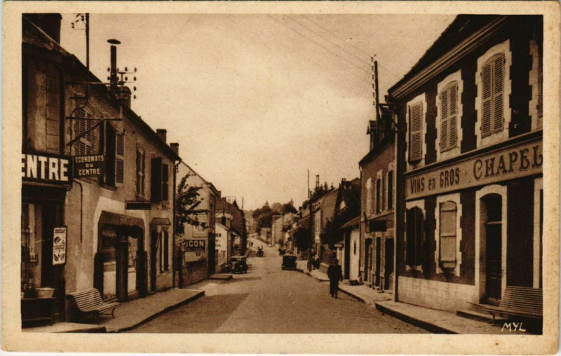 Carte postale ancienne Auzances Avenue de la Gare France à Auzances