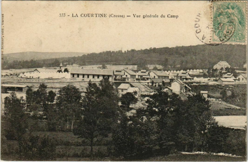 Carte postale ancienne La Courtine Vue Generale du Camp France à La Courtine