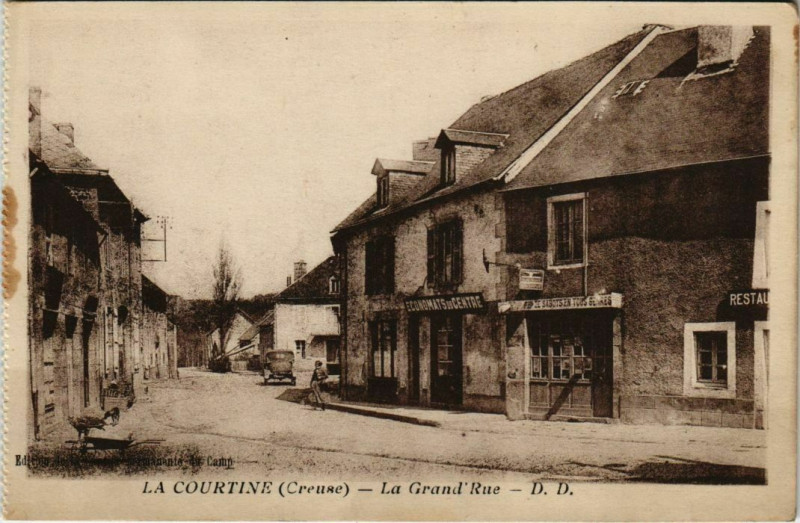 Carte postale ancienne La Courtine La Grand'Rue France à La Courtine