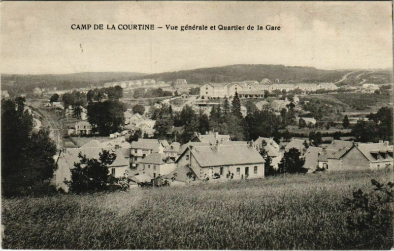 Carte postale ancienne La Courtine Vue Generale et Quartier de la Gare France à La Courtine