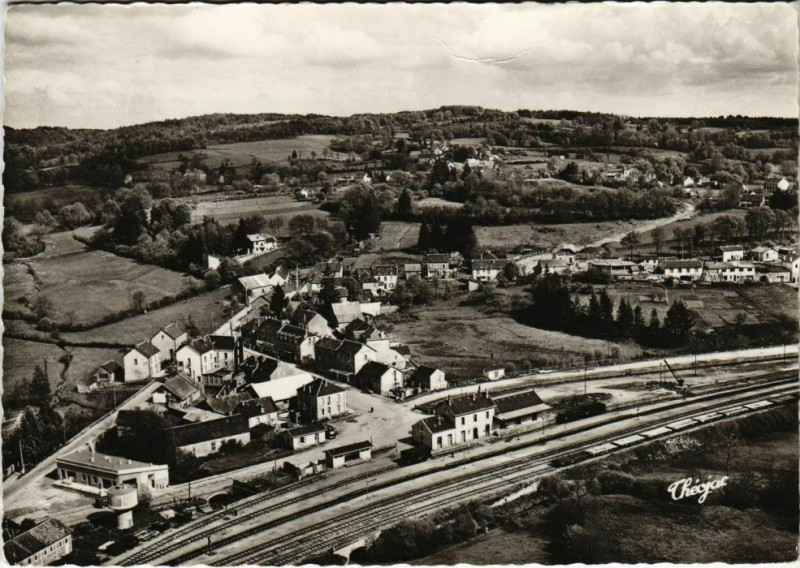 Carte postale ancienne La Courtine Vue Generale France à La Courtine