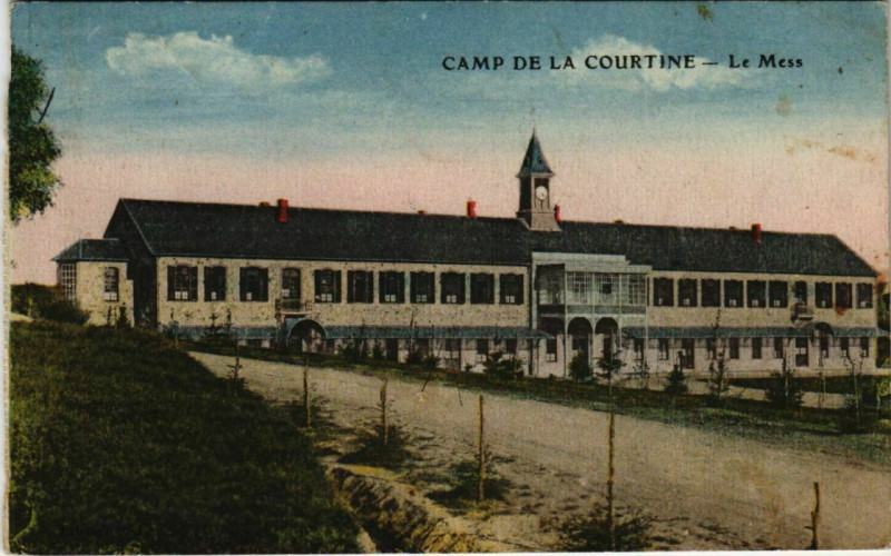 Carte postale ancienne La Courtine Le Mess France à La Courtine