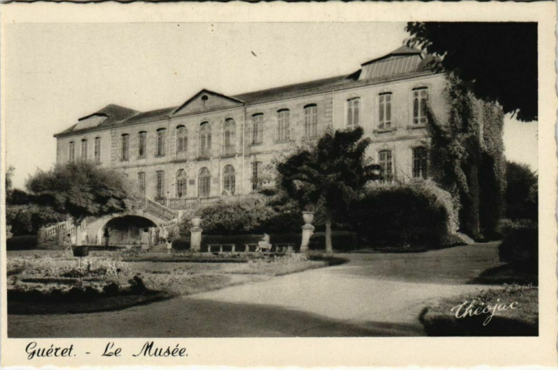 Carte postale ancienne Gueret Le Musee France à Guéret