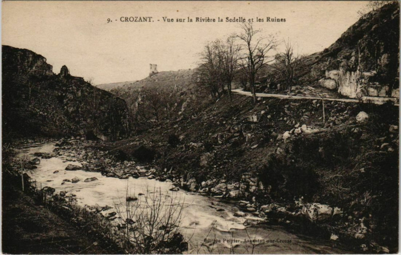 Carte postale ancienne Crozant Vue sur la Riviere la Sedelle France à Crozant