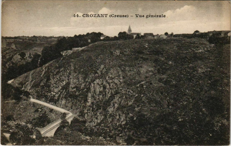 Carte postale ancienne Crozant Vue Generale France à Crozant