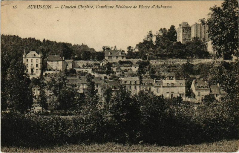 Carte postale ancienne Aubusson L'ancien Chapitre France à Aubusson