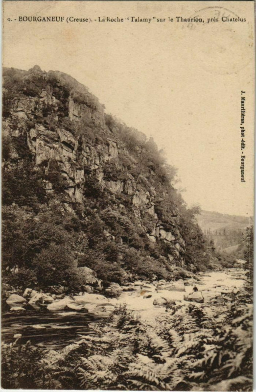 Carte postale ancienne Bourganeuf La Roche Talamy s le Thaurion France à Bourganeuf