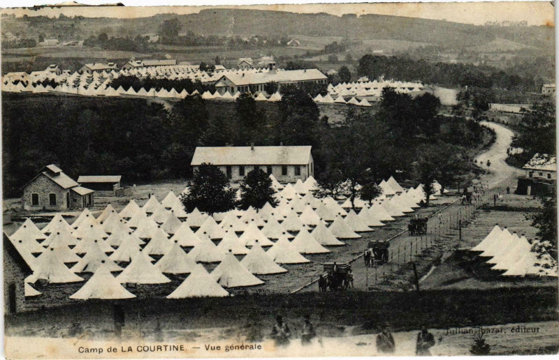 Carte postale ancienne Militaire Camp de La Courtine - Vue générale à La Courtine
