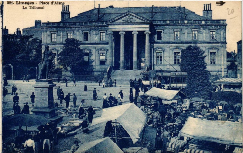 Carte postale ancienne Limoges Place d'Aisne Le Tribunal à Limoges