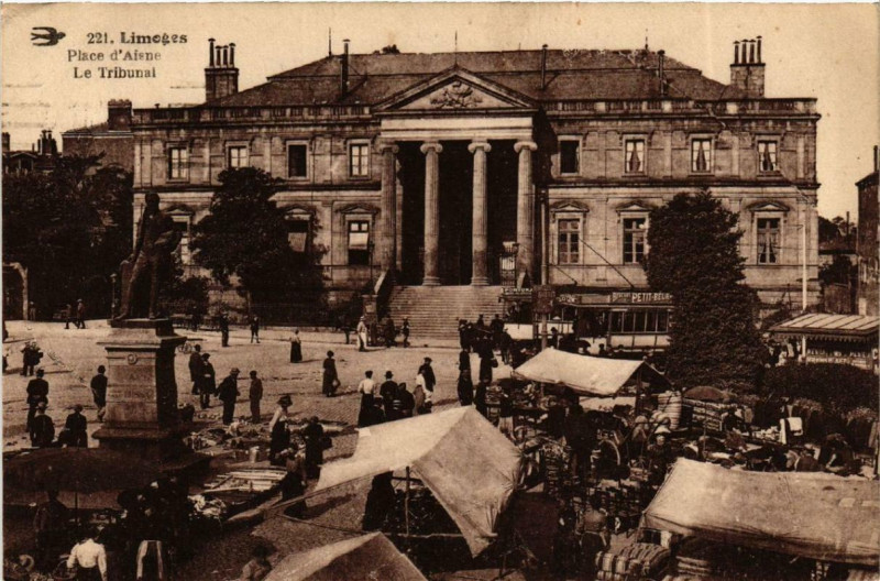Carte postale ancienne Limoges Place d'Aisne Le Tribunal à Limoges