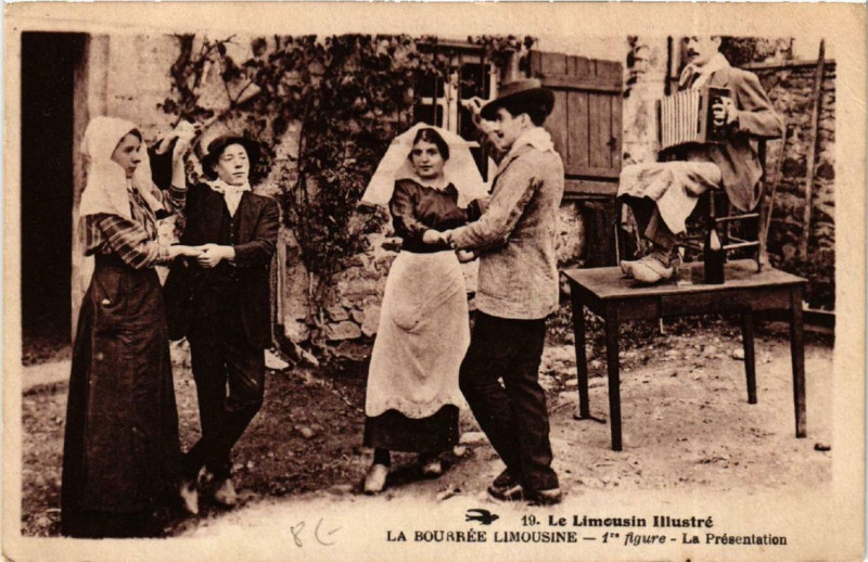 Carte postale ancienne La Bourrée Limousine - 1re figure - La Presentation