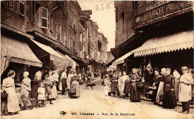 Carte postale ancienne Limoges Rue de la Boucherie à Limoges