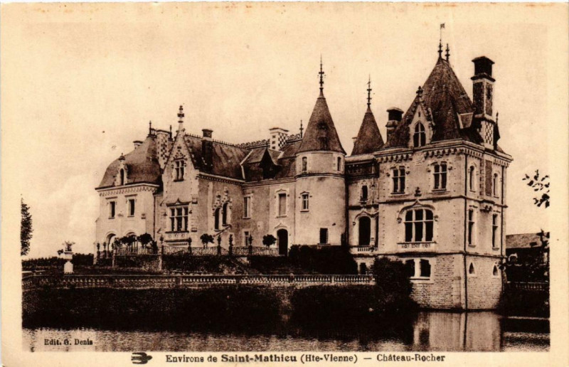 Carte postale ancienne Env. de Saint-Mathieu Chateau-Rocher à Saint-Mathieu