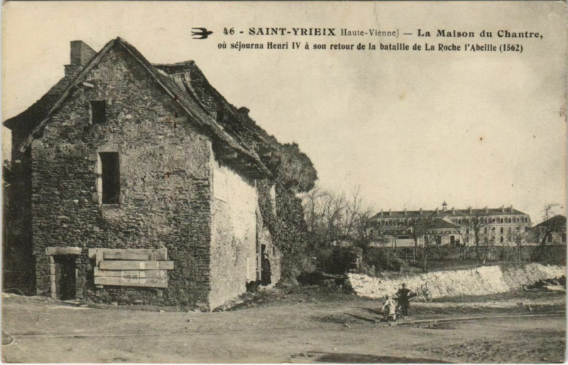 Carte postale ancienne Saint-Yrieix La Maison du Chantre
