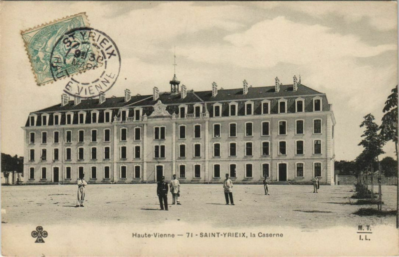 Carte postale ancienne Saint-Yrieix La Caserne