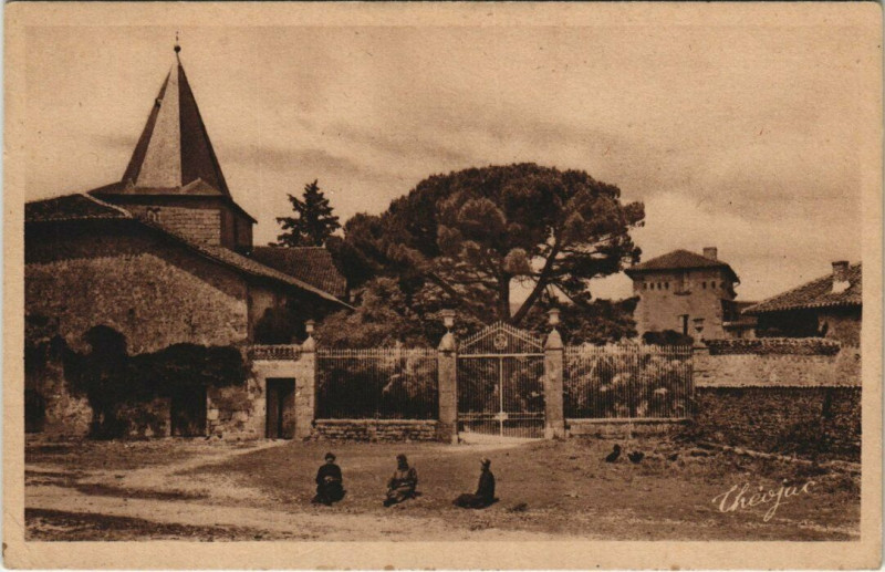 Carte postale ancienne Cognac-le-Froid Ancien Chateau Feodal