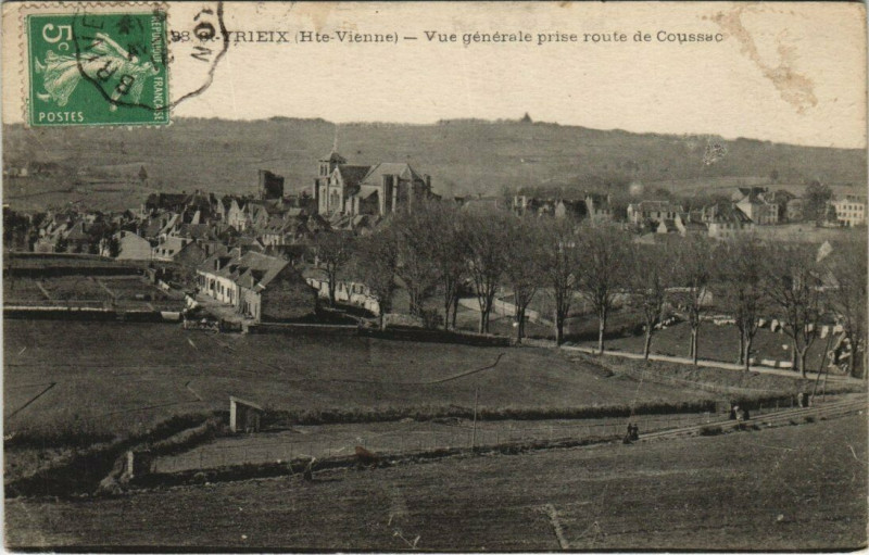 Carte postale ancienne Saint-Yrieix - Vue générale prise route de Coussac