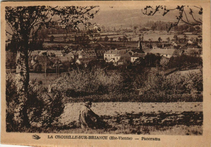 Carte postale ancienne La Croisille-sur-Brianche - Panorama