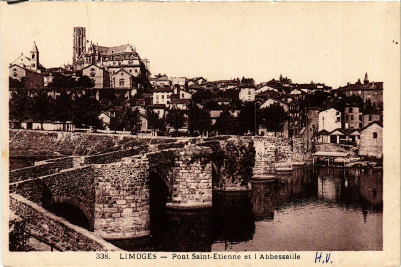 Carte postale ancienne Limoges Pont Saint-Etienne et l'Abessaille à Limoges