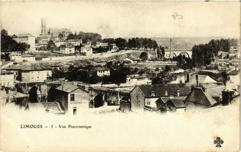 Carte postale ancienne Limoges - Vue Panoramique à Limoges