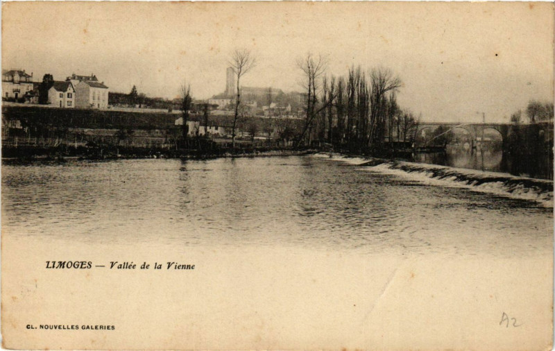 Carte postale ancienne Limoges - Vallée de la Vienne à Limoges