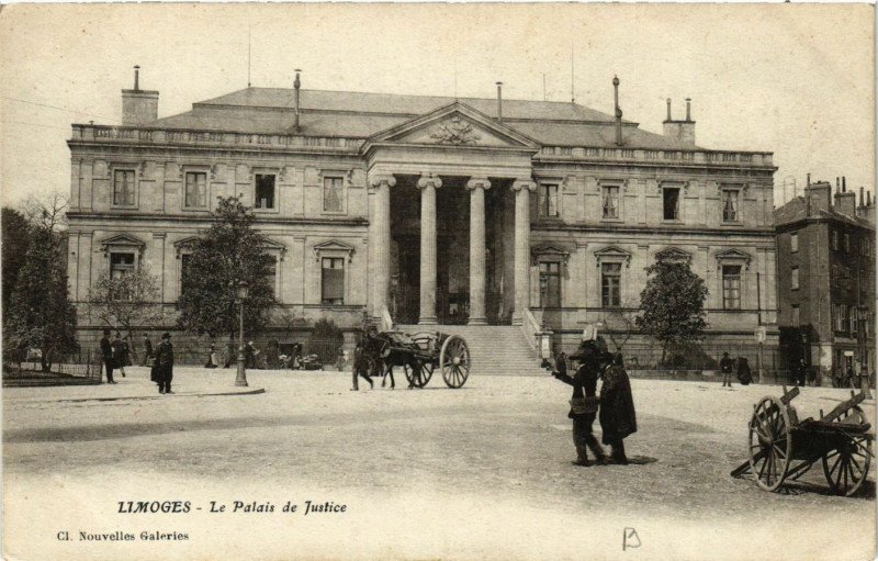 Carte postale ancienne Limoges - Le Palais de Justice à Limoges