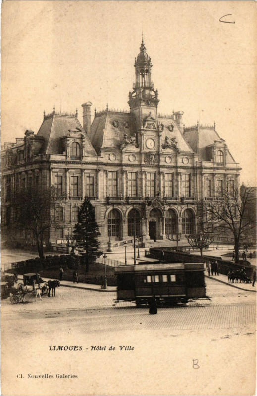Carte postale ancienne Limoges - Hotel de Ville à Limoges