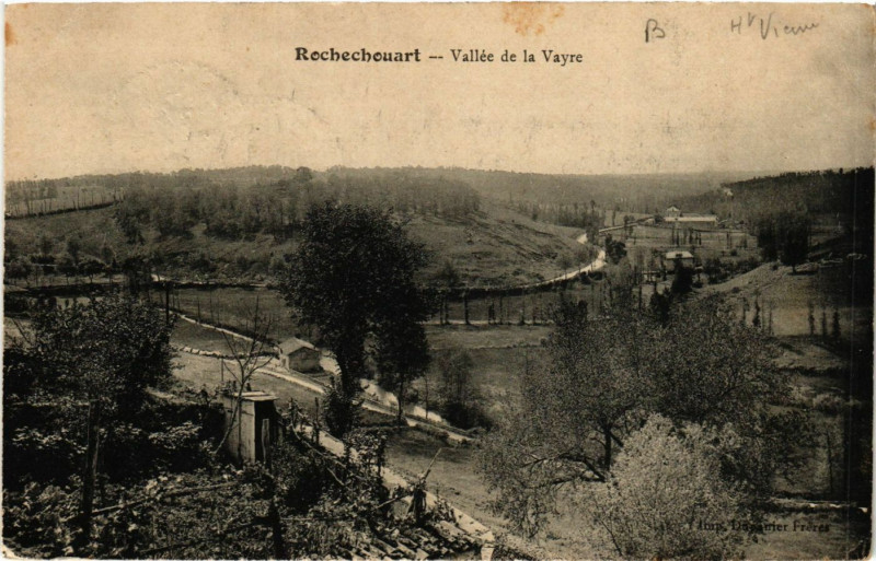 Carte postale ancienne Rochechouart - Vallée de la Vayre à Rochechouart