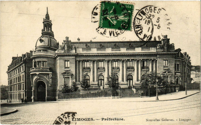Carte postale ancienne Limoges - Prefecture à Limoges