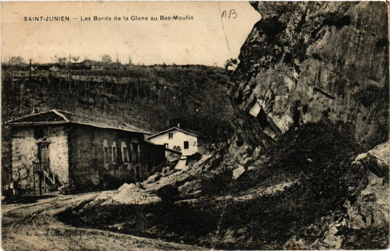 Carte postale ancienne Saint-Junien - Les Bords de la Glane au Bas-Moulin à Saint-Junien