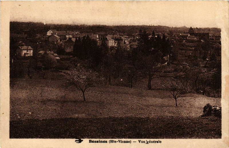 Carte postale ancienne Bessines (Hte-Vienne) - Vue générale