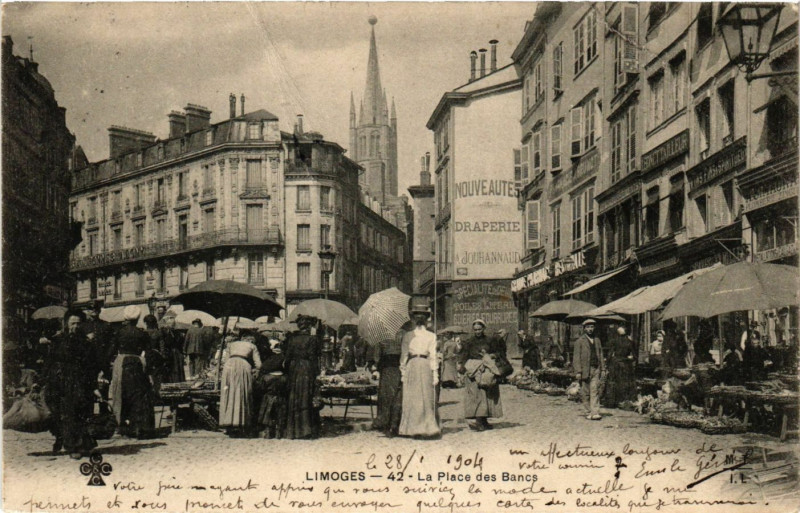 Carte postale ancienne Limoges - La Place des Bancs à Limoges