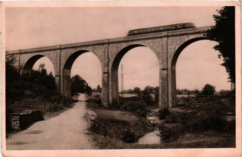 Carte postale ancienne Saint-Yrieix Hte-Vienne - Le Viaduc