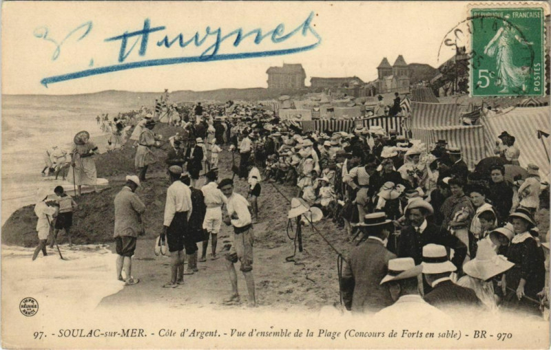 Carte postale ancienne Soulac-sur-Mer Vue d'ensemble de la Plage