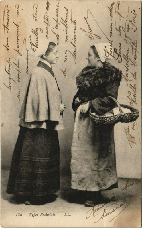 Carte postale ancienne Types Rochelais