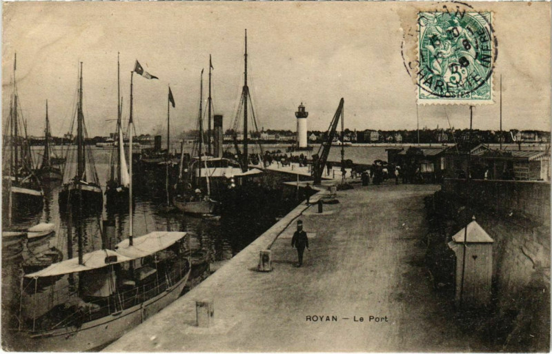 Carte postale ancienne Royan - Boulevard Thiers à Royan