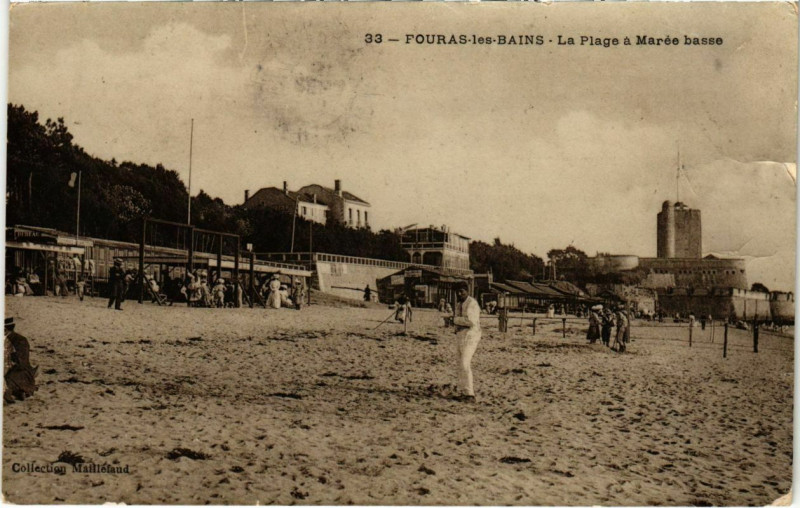 Carte postale ancienne Fouras-les-Bains - La Plage a Maree Basse à Fouras