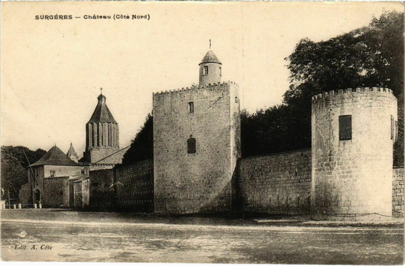 Carte postale ancienne Surgeres - Chateau à Surgères