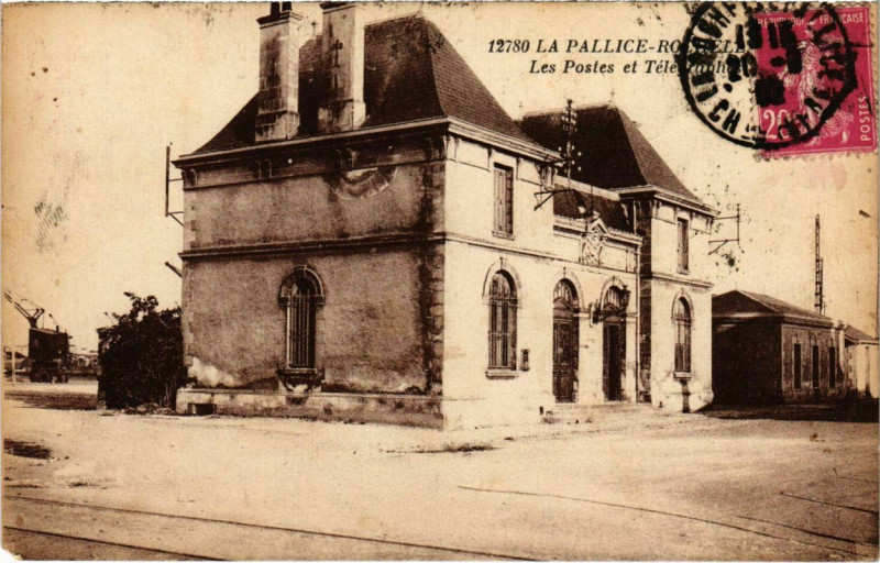 Carte postale ancienne La Pallice-Rochelle - Les Postes et Tele