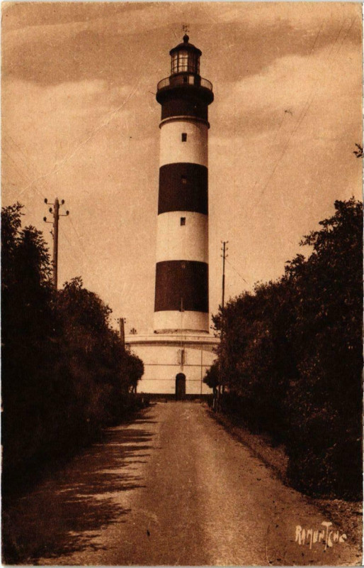 Carte postale ancienne L'Ile D'Oleron - Phare de Chassiron