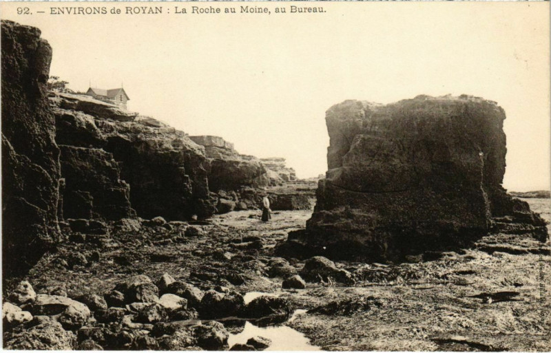 Carte postale ancienne Environs de Royan - La Roche au Moine à Royan