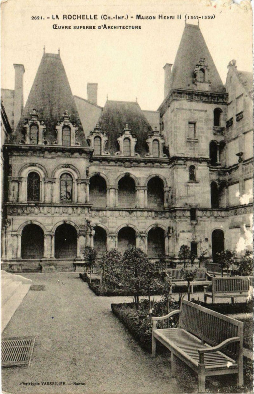 Carte postale ancienne La Rochelle - Maison Henri Ii à La Rochelle