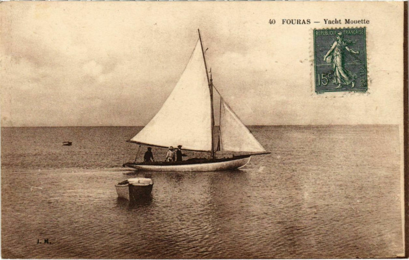 Carte postale ancienne Fouras - Yacht Mouette à Fouras