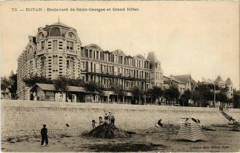 Carte postale ancienne Royan - Boulevard de Saint-Georges et Grand Hotel à Royan