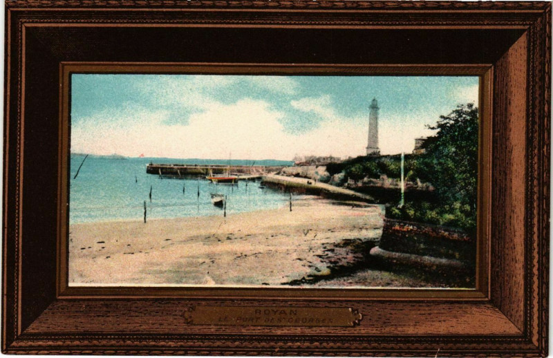 Carte postale ancienne Royan - Le Port de Sigeorgess à Royan