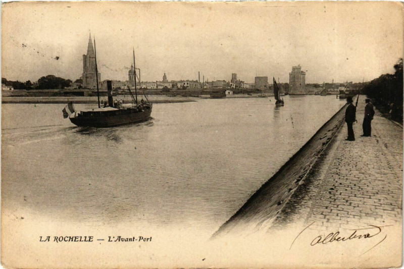 Carte postale ancienne La Rochelle - L'Avant port à La Rochelle