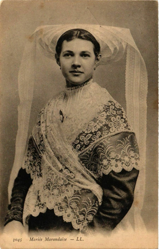 Carte postale ancienne Mariée Marandaise