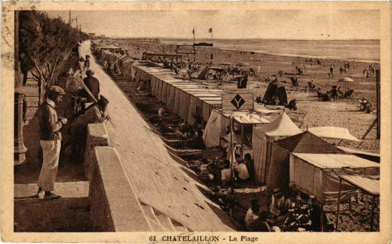 Carte postale ancienne Chatelaillon - La Plage