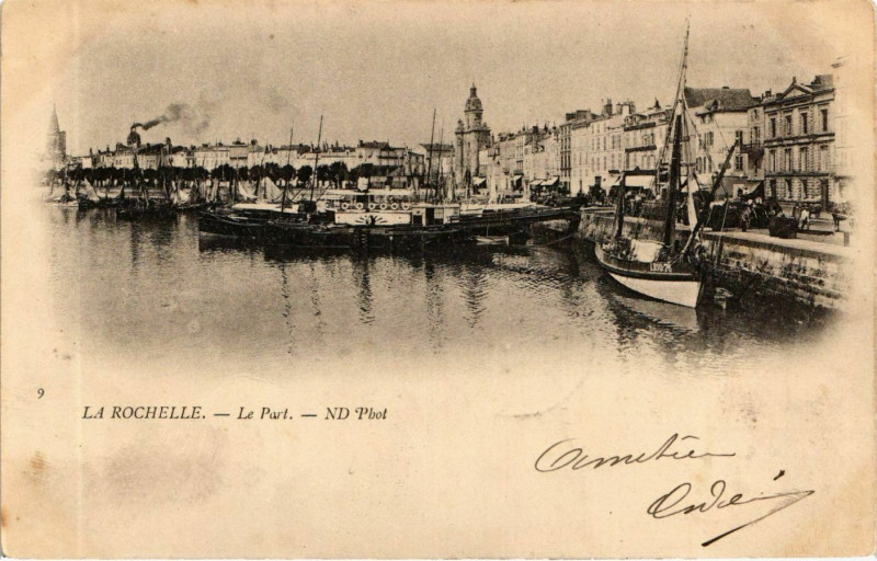 Carte postale ancienne La Rochelle - Le Port à La Rochelle
